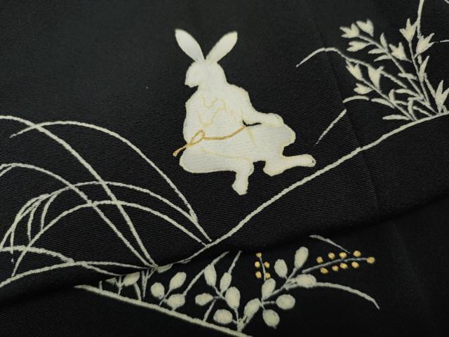 平和屋着物●訪問着　駒刺繍　兎　草花文　黒地　金彩　正絹　逸品　CABF3361ut