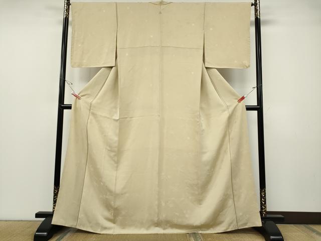 平和屋着物●上質な色無地　草花地紋　練色　正絹　逸品　CABF3385ut 平和屋着物○上質な色無地 草花地紋 練色 正絹 逸品 CABF3385ut