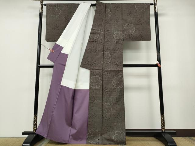 平和屋着物●本場大島紬　9マルキ　泥染め　捻梅　岩元高蔵作　証紙付き　正絹　逸品　CABF3406ut
