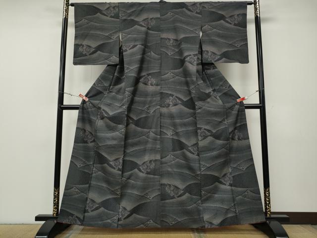 平和屋着物●本場大島紬　9マルキ　舞蝶文　正絹　逸品　CABF3528ut