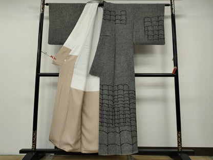 平和屋着物●訪問着　鹿の子瓦文　黒地　鬼しぼ縮緬　正絹　逸品　CABF3529ut