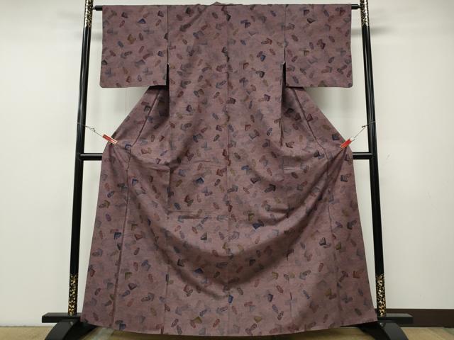 平和屋着物●上質な小紋　紬地　型染め　器物文　正絹　逸品　CABF3533ut