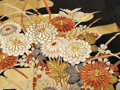 平和屋着物■豪華黒留袖 駒刺繍 エ霞草花文 金彩 正絹 逸品 CABF3604ev