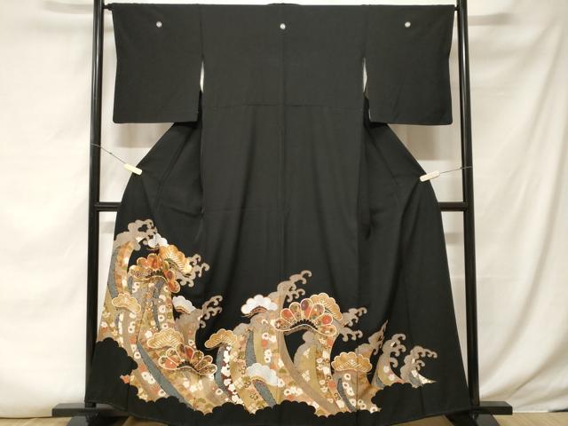 平和屋着物■豪華黒留袖 駒刺繍 立波松花文 暈し染め 金彩 正絹 逸品 CABF3608ev