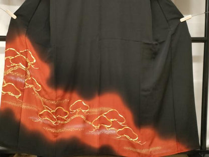 平和屋着物■豪華黒留袖 駒刺繍 箔散らし枝松文 暈し染め 金銀彩 正絹 逸品 CABF3609ev