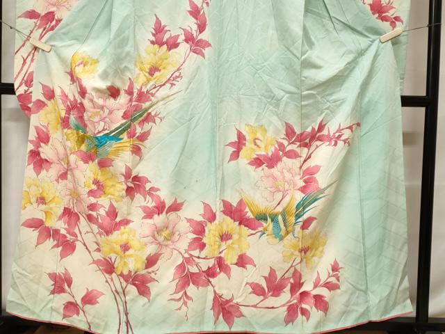 平和屋着物●豪華振袖　型染め　御所解花鳥文　正絹　逸品　CABC6913yc 平和屋着物○豪華振袖 総絞り 駒刺繍 草花丸文 黒地 金彩 正絹 逸品