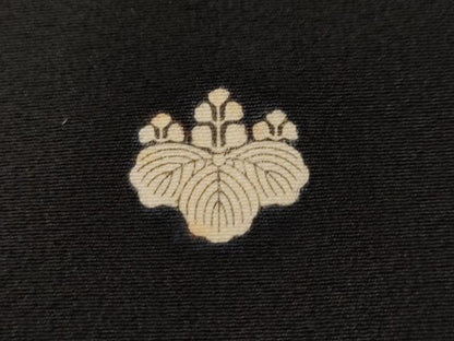 平和屋着物■豪華黒留袖　作家物　駒刺繍　熨斗松竹梅花文　金彩　正絹　逸品　CABF3767ev