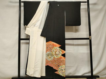 平和屋着物■豪華黒留袖 駒刺繍 蜀江鳳凰絵皿花文 暈し染め 金彩 正絹 逸品 CABF3769ev