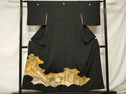 平和屋着物■豪華黒留袖　駒刺繍　尾長鳥笹竹文　金彩　正絹　逸品　CABF3770ev