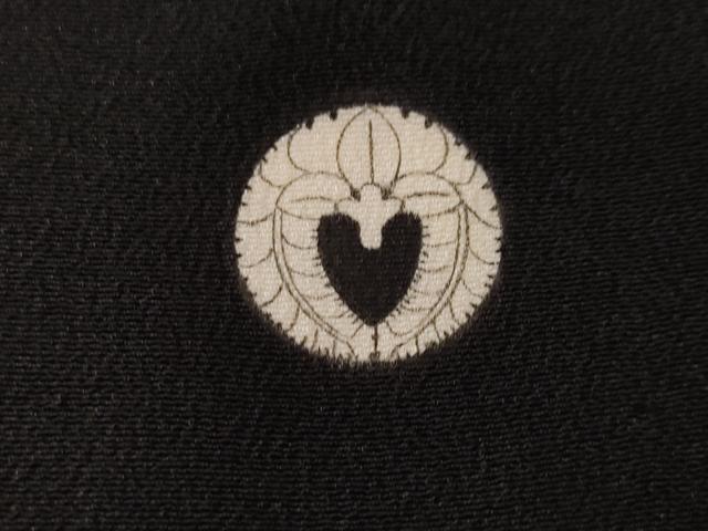 平和屋着物■豪華黒留袖　駒刺繍　雲取り鼓草花文　金彩　正絹　逸品　CABF3828ev