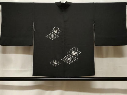 平和屋着物＃羽織　刺繍　地紋起こし　菱花文　黒地　正絹　逸品　CABF3875ev