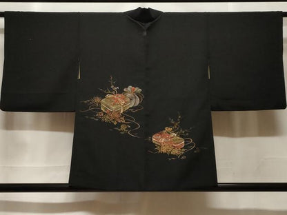 平和屋着物＃羽織　寿光織　文箱花文　黒地　金銀糸　正絹　逸品　CABF3877ev