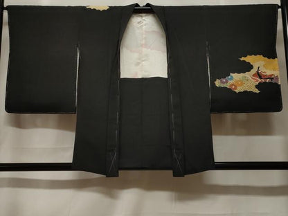 平和屋着物＃羽織　駒刺繍　十二単　花文　黒地　金彩　正絹　逸品　未使用　CABF3897ev