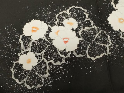 平和屋着物＃羽織　草花文　暈し染め　黒地　正絹　逸品　CABF3900ev
