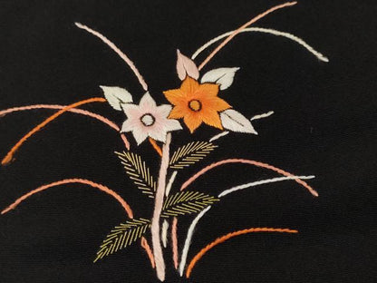 平和屋着物＃羽織　総刺繍　草花文　黒地　正絹　逸品　CABF3947ev