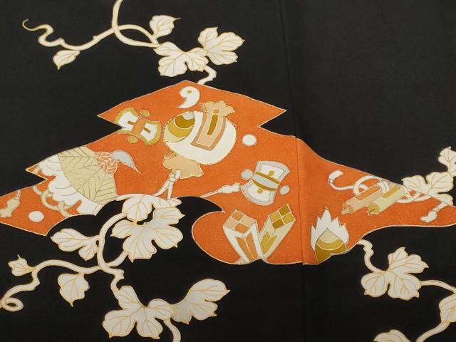 平和屋着物＃羽織　駒刺繍　宝尽くし蔦の葉文　黒地　金彩　正絹　逸品　CABF3956ev