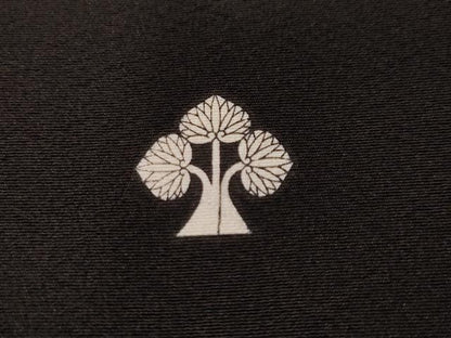 平和屋着物■豪華黒留袖 作家物 地紙飛鶴草花文 暈し染め 金彩 正絹 逸品 未使用 CABF4019ev