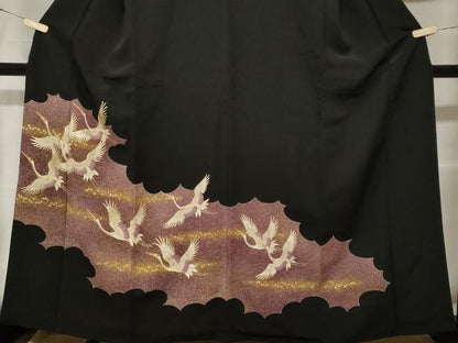 平和屋着物■豪華黒留袖 刺繍 飛鶴箔散らし文 暈し染め 金銀彩 正絹 逸品 CABF4039ev