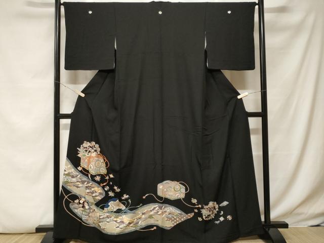 平和屋着物■豪華黒留袖　駒刺繍　宝尽くし文箱飛鶴文　金彩　正絹　逸品　CABF4051ev