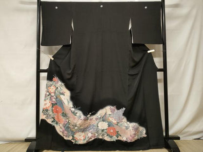 平和屋着物■豪華黒留袖　刺繍　孔雀草花文　暈し染め　金銀彩　正絹　逸品　CABF4188ev