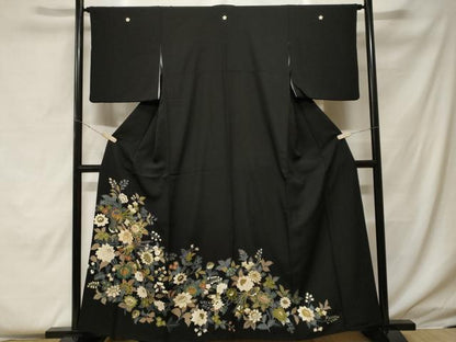 平和屋着物■豪華黒留袖　駒刺繍　更紗鳳凰花文　金彩　正絹　逸品　CABF4198ev
