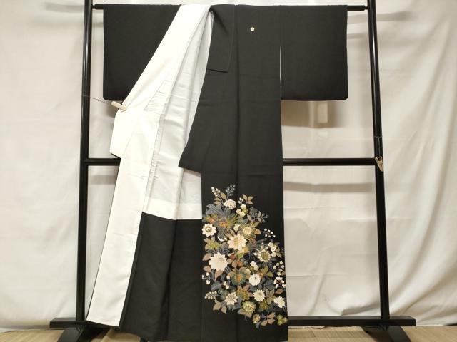 平和屋着物■豪華黒留袖　駒刺繍　更紗鳳凰花文　金彩　正絹　逸品　CABF4198ev