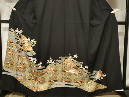 平和屋着物■豪華黒留袖　双鶴扇面梅松文　金彩　正絹　逸品　CABF4366ev