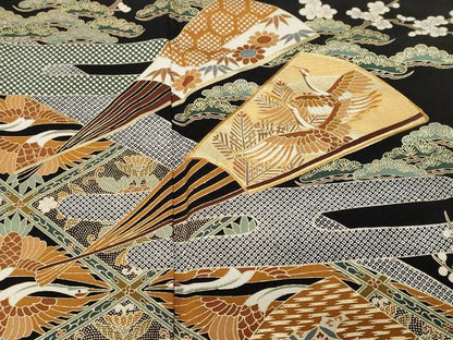 平和屋着物■豪華黒留袖　双鶴扇面梅松文　金彩　正絹　逸品　CABF4366ev