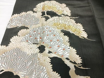平和屋着物■豪華黒留袖　刺繍　枝松文　金銀彩　正絹　逸品　CABF4811xe