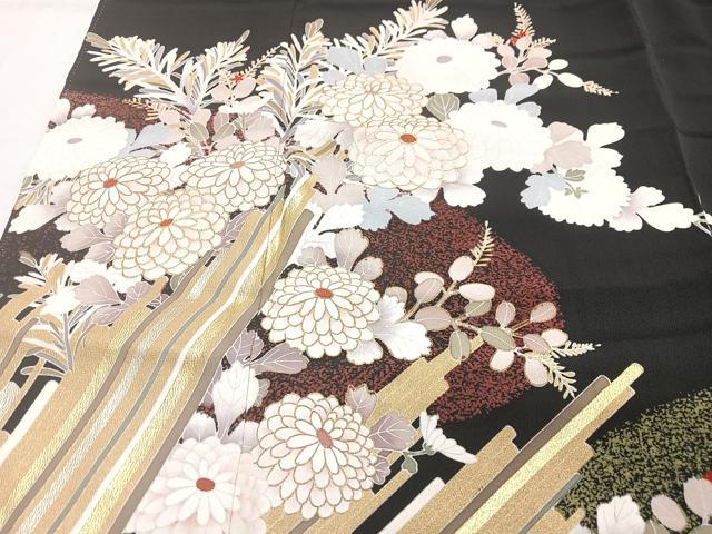 平和屋着物●豪華黒留袖　友禅　作家物　草花文　正絹　逸品　DABB0749ud 平和屋着物○豪華黒留袖 友禅 刺繍 遠山吉祥花文 金彩 仮絵羽 正絹