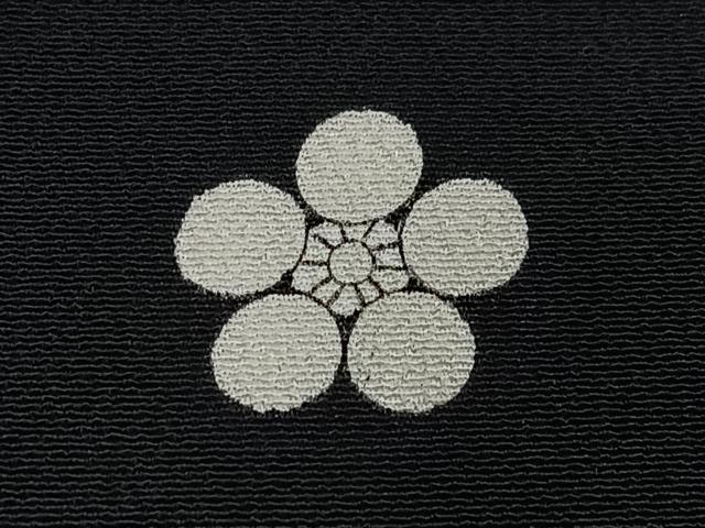 平和屋着物■豪華黒留袖　駒刺繍　幾何学文様　金彩　正絹　逸品　CABF4876xe