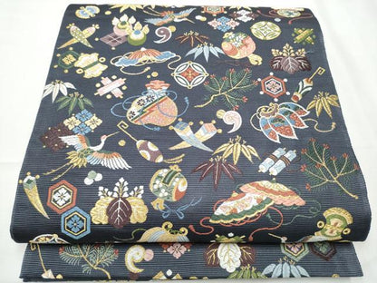 平和屋着物●西陣の老舗　1782年創業　山下織物　六通柄袋帯　唐織　招福宝尽くし　金糸　正絹　逸品　CABF5216hy