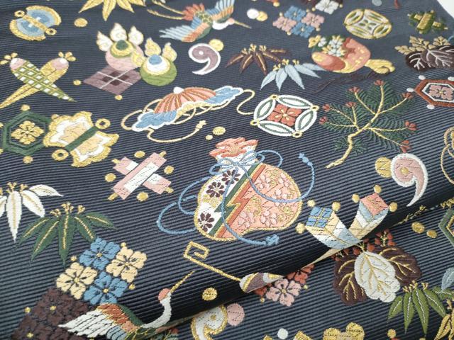 平和屋着物●西陣の老舗　1782年創業　山下織物　六通柄袋帯　唐織　招福宝尽くし　金糸　正絹　逸品　CABF5216hy