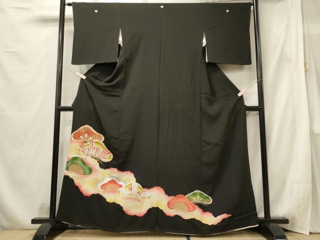 平和屋着物■豪華黒留袖　駒刺繍　流水松文　暈し染め　金彩　正絹　逸品　CABF5735oy