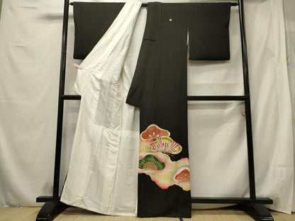 平和屋着物■豪華黒留袖　駒刺繍　流水松文　暈し染め　金彩　正絹　逸品　CABF5735oy