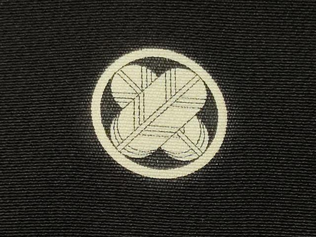 平和屋着物■豪華黒留袖　駒刺繍　御所車花松葉文　金銀彩　正絹　逸品　CABF5742oy