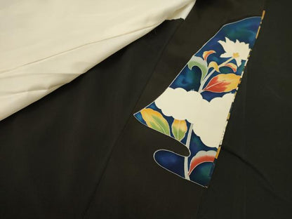 平和屋着物■豪華黒留袖　駒刺繍　鳳凰花唐草文　金銀彩　正絹　逸品　CABF5743oy