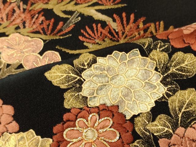 平和屋着物■豪華黒留袖 作家物 駒刺繍 雲取り花松文 暈し染め 金彩 正絹 逸品 CABF5836oy