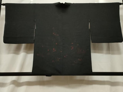 平和屋着物＃羽織　寿光織　草花文　黒地　正絹　逸品　CABF6196dy