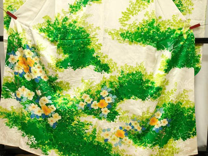 平和屋着物■豪華振袖　手描き　駒刺繍　草花文　金彩　正絹　逸品　CABF6240dy
