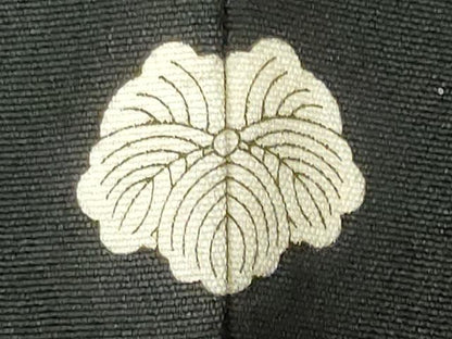 平和屋着物■豪華黒留袖　駒刺繍　更紗花鳥文　金彩　正絹　逸品　CABF6656ou