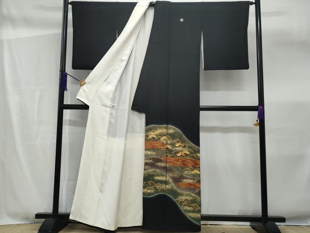 平和屋着物■豪華黒留袖　作家物　駒刺繍　遠山枝松文　暈し染め　金彩　正絹　逸品　CABF6949fb