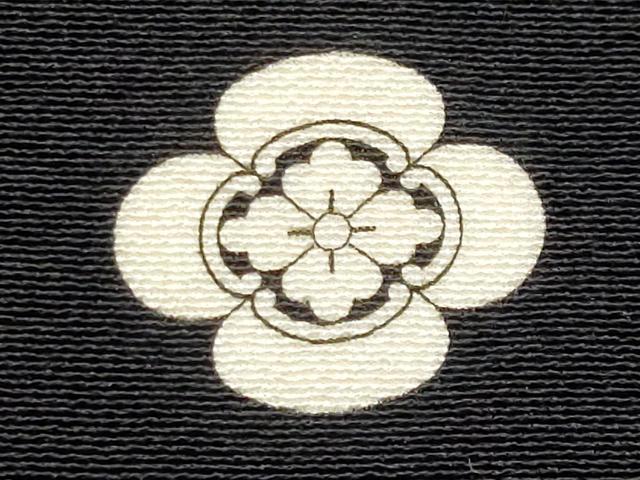 平和屋着物■豪華黒留袖　駒刺繍　冊子花鳥文　金彩　正絹　逸品　CABF6950fb