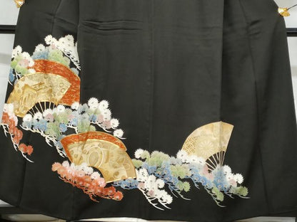 平和屋着物■豪華黒留袖　駒刺繍　扇面御所車枝松文　金銀彩　正絹　逸品　CABF6966fb