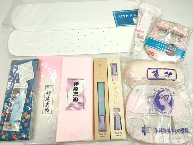 平和屋着物▼和装小物 着付け用品まとめて10点 前板 伊達締め 帯枕 半幅用 コーリン マジックベルト 帯止め 未使用多数 逸品 CABF7435ju