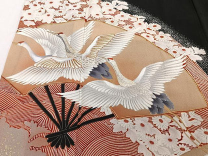 平和屋着物■豪華黒留袖　駒刺繍　扇鶴花文　暈し染め　金彩　正絹　逸品　CABF8062xi