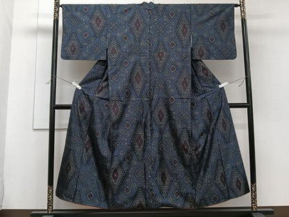 平和屋着物■本場大島紬　横絣　菱花唐草文　正絹　逸品　CABF8065xi