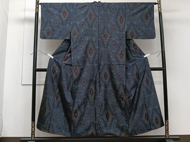 平和屋着物■本場大島紬　横絣　菱花唐草文　正絹　逸品　CABF8065xi