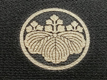 平和屋着物■豪華黒留袖 作家物 駒刺繍 飛鳥松花文 金彩 正絹 逸品 CABF8095xi