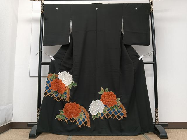 平和屋着物■豪華黒留袖　駒刺繍　籬草花文　金彩　正絹　逸品　CABF8150xi